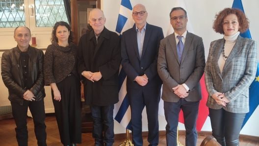 Η Ενωση Συντακτών Επαρχιακού Τύπου με τον Πρέσβη της Πολωνίας