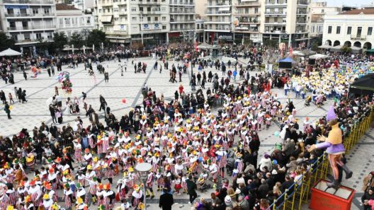 Η σειρά παρέλασης πληρωμάτων του Καρναβαλιού των Μικρών