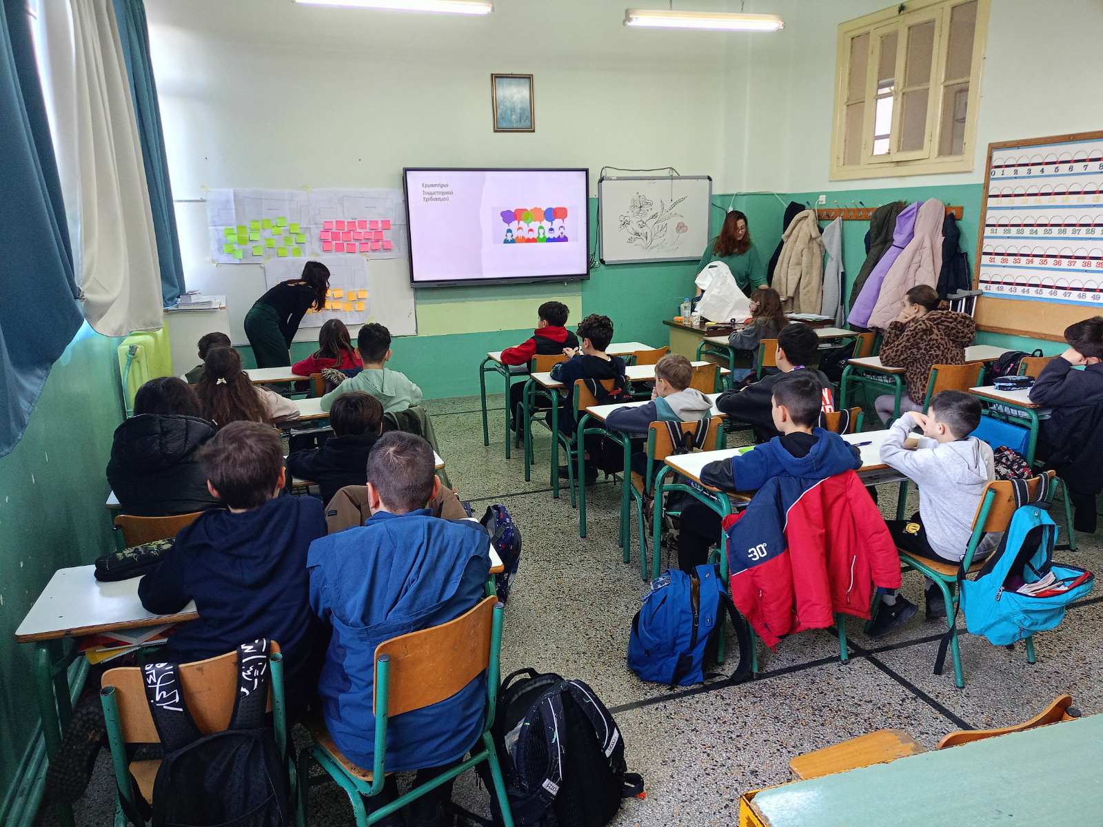 Αιγιάλεια: Ο Δήμος αναβαθμίζει τις Σχολικές Αυλές ΦΩΤΟ