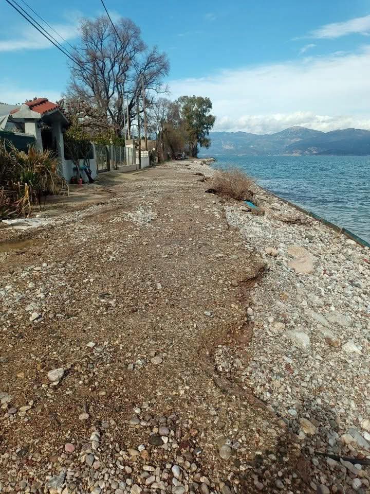 Αχαΐα: «Ξηλώθηκαν» δρόμοι από τη νεροποντή, οι κάτοικοι φοβούνται για τη ζωή τους ΦΩΤΟ 30 Αχαΐα: «Ξηλώθηκαν» δρόμοι από τη νεροποντή, οι κάτοικοι φοβούνται για τη ζωή τους ΦΩΤΟ