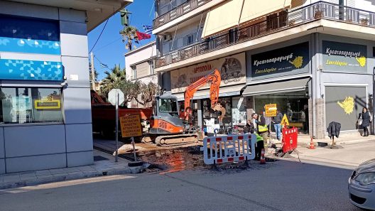 ΔΕΥΑ Αιγιάλειας: Χωρίς νερό το κέντρο του Αιγίου, για ώρες ΦΩΤΟ