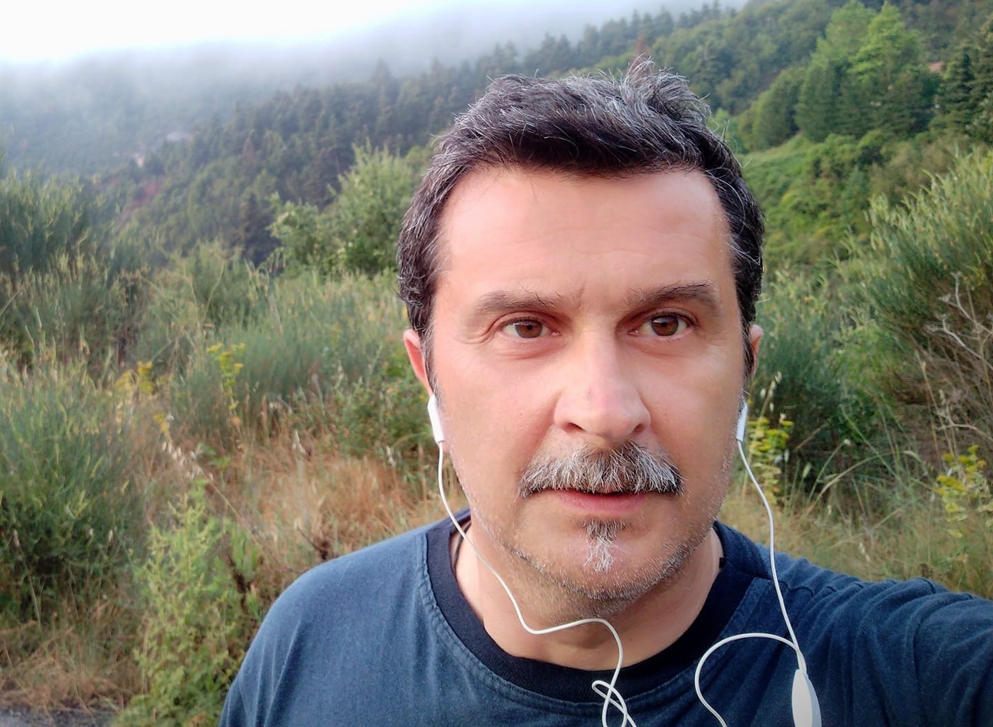 «Βαθιά ριζωμένη κουλτούρα υποτέλειας στην εξουσία»