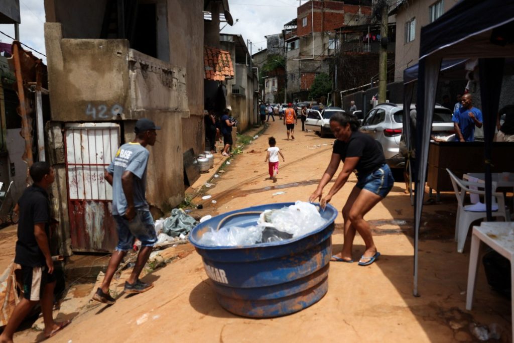 Βραζιλία: Δεκάδες νεκροί από κατολισθήσεις, πολλοί οι αγνοούμενοι - Σπίτια θάφτηκαν στην λάσπη