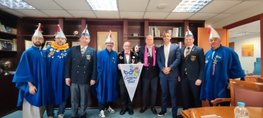 Η Περιφέρεια υποδέχθηκε εκπροσώπους της FECC για το Πατρινό Καρναβάλι ΦΩΤΟ