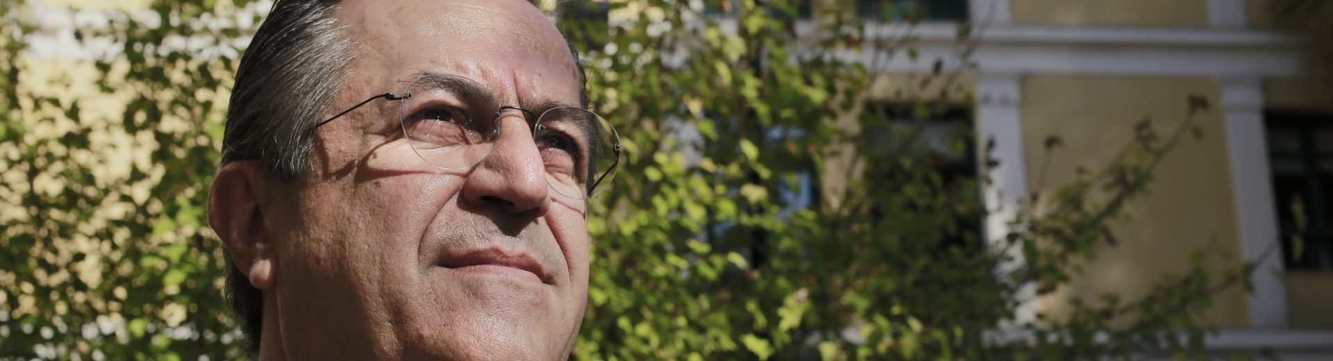 «Η απουσία του Καραμανλή από το συνέδριο και το τέλος της Μεταλλαγμένης ΝΔ»