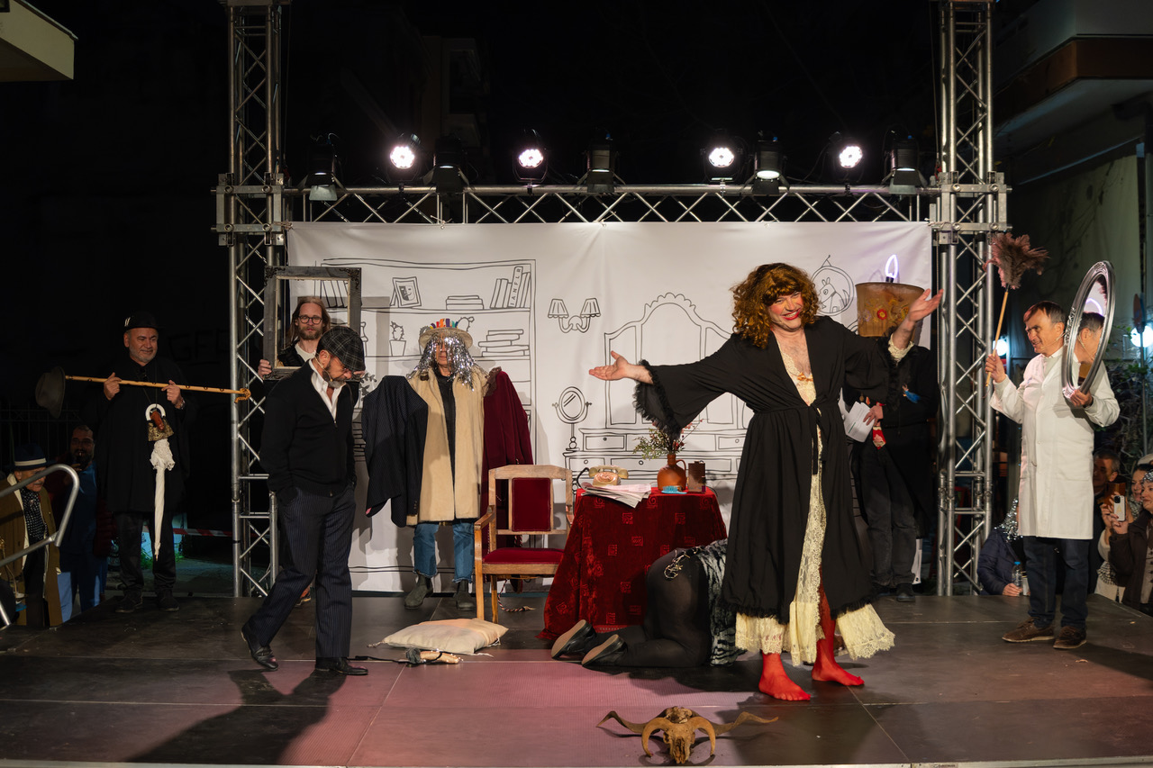 Ο θίασος «VARATE» βάρεσε με την τραγοδία «ΜΥΔΙΑ», στην Πάτρα ΦΩΤΟ