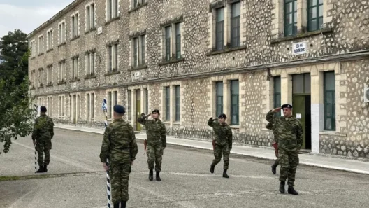 Πάτρα: Οι πρώτοι 90 φαντάροι έφτασαν στο ΚΕΤΧ - Πόσο θα κάτσουν οι 400 νεοσύλλεκτοι