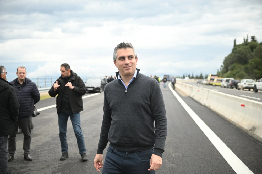 Aχαΐα: Ο Υπουργός Υποδομών Χρ. Δήμας στον οδικό άξονα «Κόρινθος – Πάτρα» για τα αντιπλημμυρικά έργα