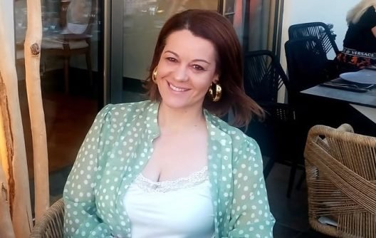 «Ο πολιτικαντισμός και η θεσιθηρία»