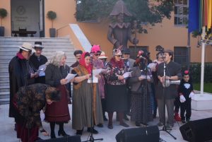 «Πλημμύρισε» παραδοσιακές φορεσιές και δρώμενα η πρωτεύουσα του Καρναβαλιού ΦΩΤΟΡΕΠΟΡΤΑΖ 35 «Πλημμύρισε» παραδοσιακές φορεσιές και δρώμενα η πρωτεύουσα του Καρναβαλιού ΦΩΤΟΡΕΠΟΡΤΑΖ