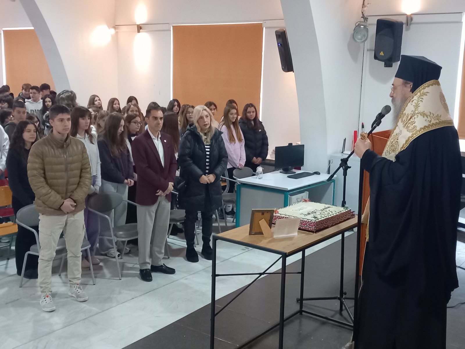 Κλίμα χαράς στο Πειραματικό Γυμνάσιο του Πανεπιστημίου Πατρών ΦΩΤΟ 4 Κλίμα χαράς στο Πειραματικό Γυμνάσιο του Πανεπιστημίου Πατρών ΦΩΤΟ