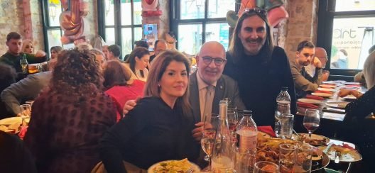 Πάτρα: Η ΔΑΚΕ Εφοριακών διεκδικεί καλύτερες συνθήκες εργασίας, προσλήψεις και αποδοχές ΦΩΤΟ