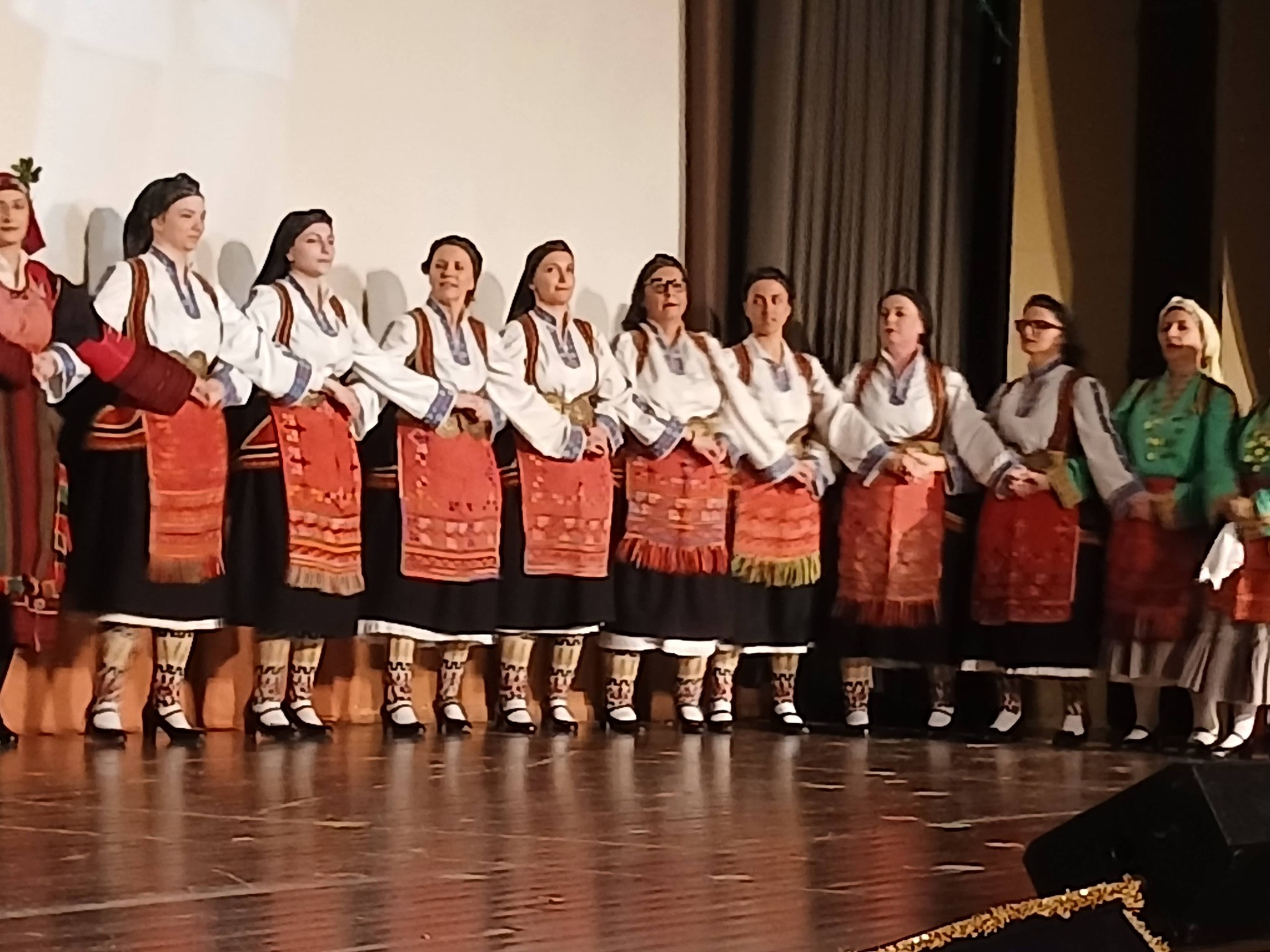 Διαχρονικός πυλώνας Πολιτισμού και παράδοσης ο Χορευτικός Αιγίου, με «άρωμα» Μεσολογγίου ΦΩΤΟ 31 Διαχρονικός πυλώνας Πολιτισμού και παράδοσης ο Χορευτικός Αιγίου, με «άρωμα» Μεσολογγίου ΦΩΤΟ