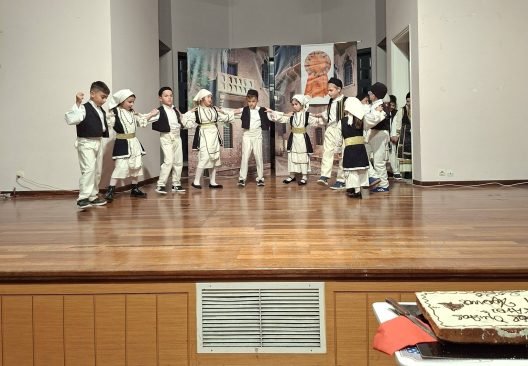 Οι «Αχαιοί» σε απολογισμό με χορό, στο Αίγιο ΦΩΤΟ