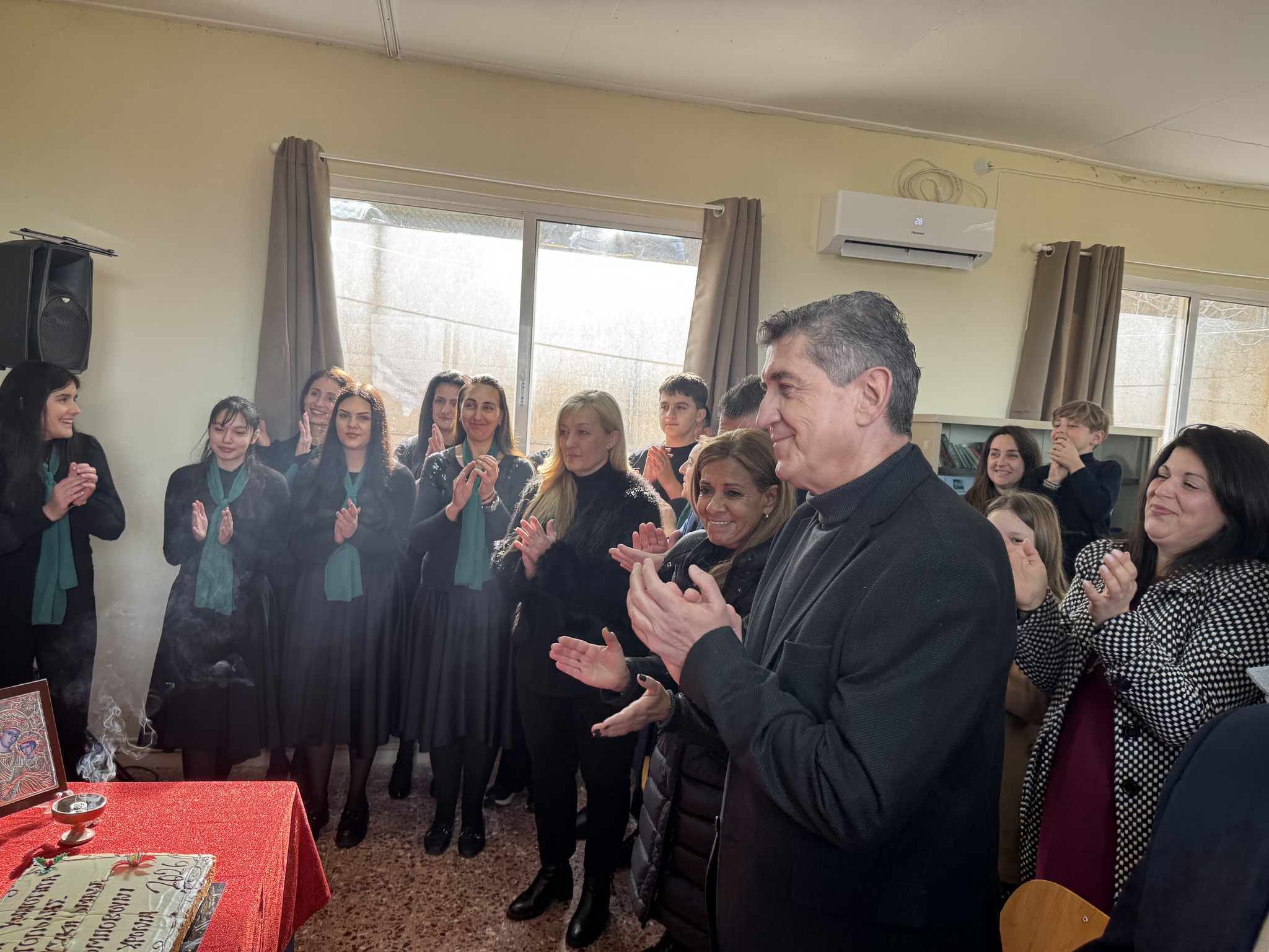 Εκλεψαν την παράσταση οι μικροί χορευτές της Μιτόπολης ΦΩΤΟ 29 Εκλεψαν την παράσταση οι μικροί χορευτές της Μιτόπολης ΦΩΤΟ