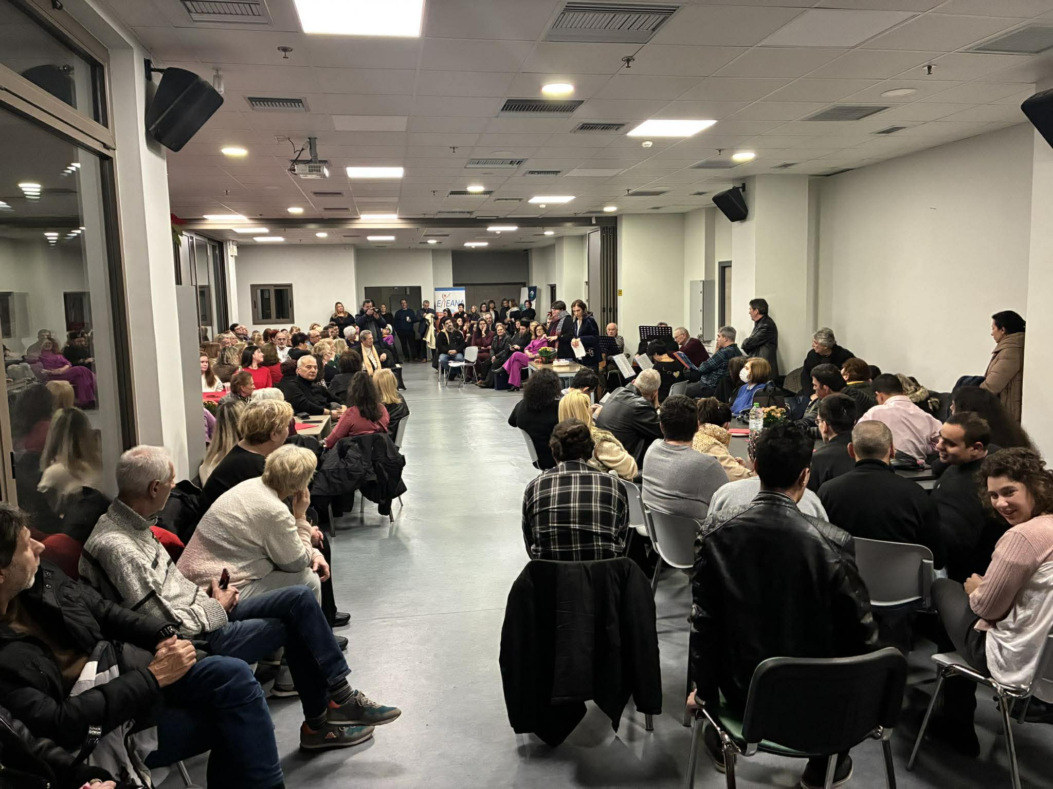 Ανθρώπινη σύμπραξη μετά μουσικής για τους «Μαχητές» της Πάτρας ΦΩΤΟ 35 Ανθρώπινη σύμπραξη μετά μουσικής για τους «Μαχητές» της Πάτρας ΦΩΤΟ