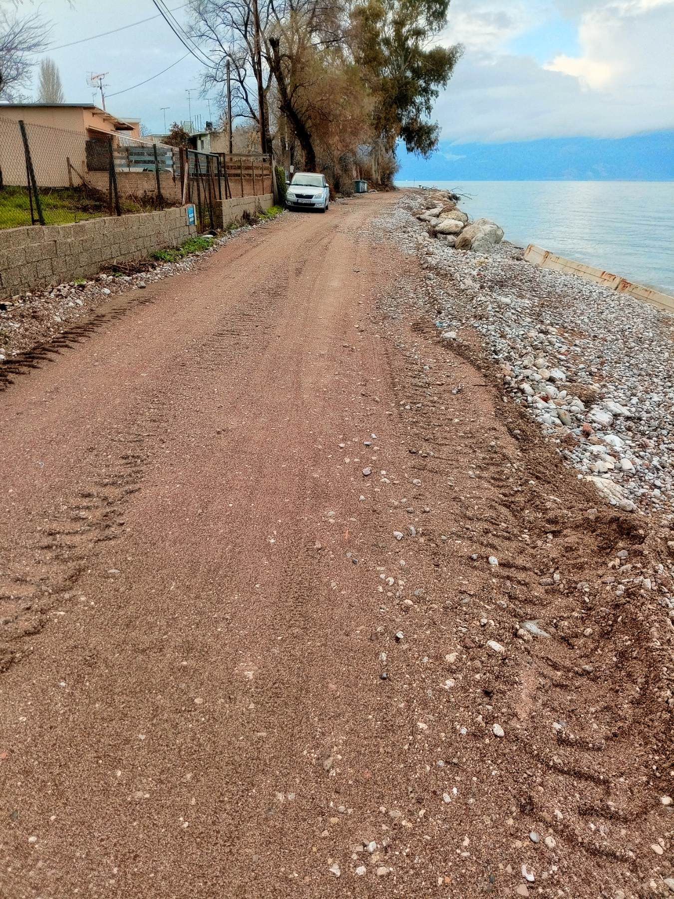 Αιγιάλεια: Αποκαταστάθηκαν όπως - όπως παραλιακοί δρόμοι μετά την κακοκαιρία ΦΩΤΟ