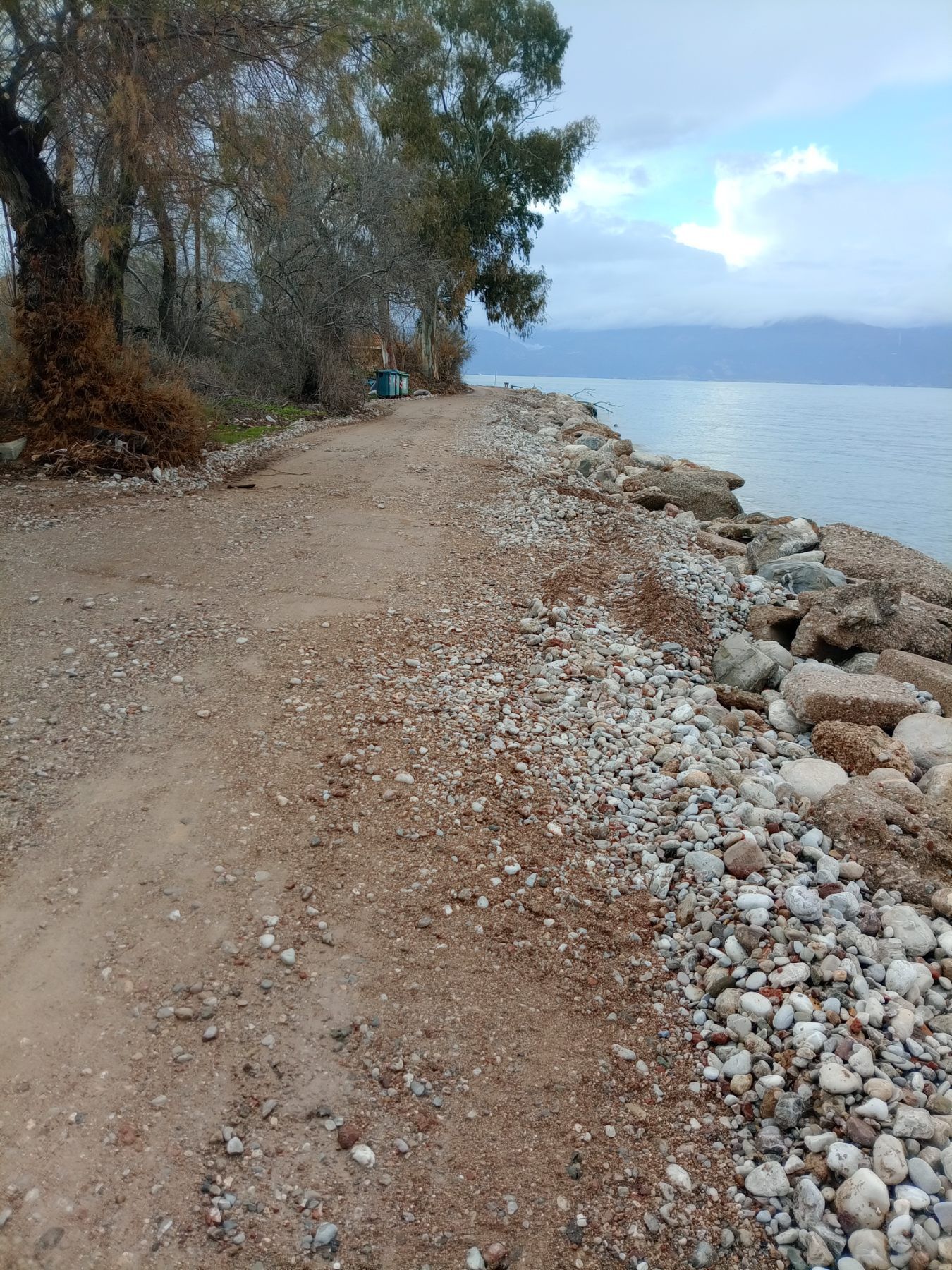 Αιγιάλεια: Αποκαταστάθηκαν όπως - όπως παραλιακοί δρόμοι μετά την κακοκαιρία ΦΩΤΟ