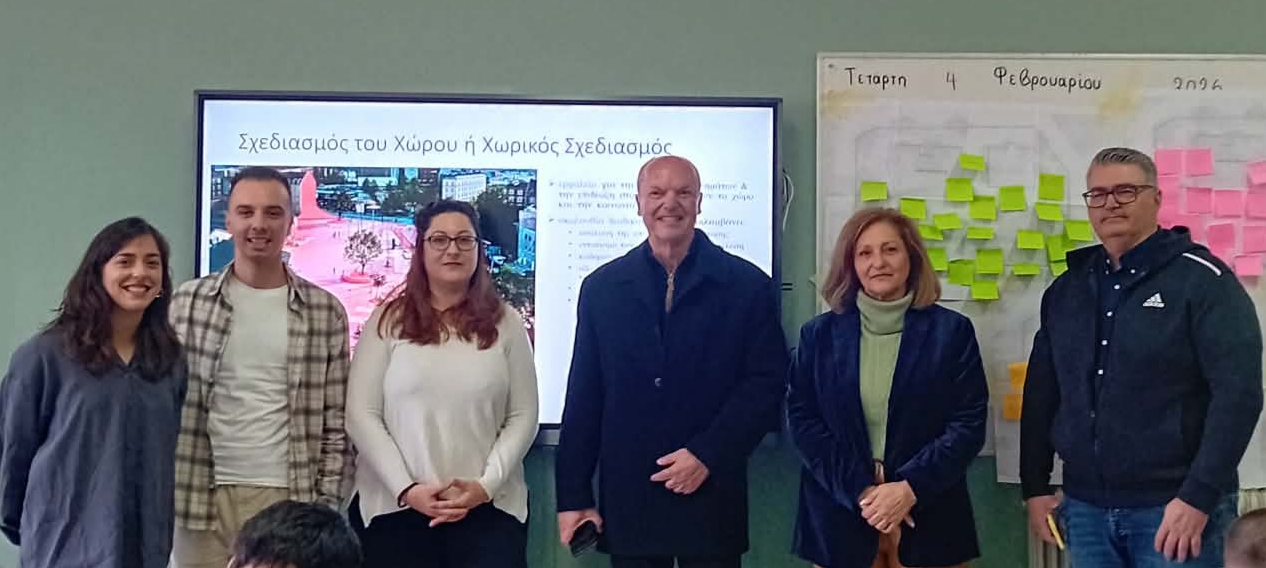 «Σχεδιά…ΖΟΥΜΕ» την σχολική αυλή, με ειδικούς μελετητές, στο 1ο Δημοτικό Aκράτας ΦΩΤΟ