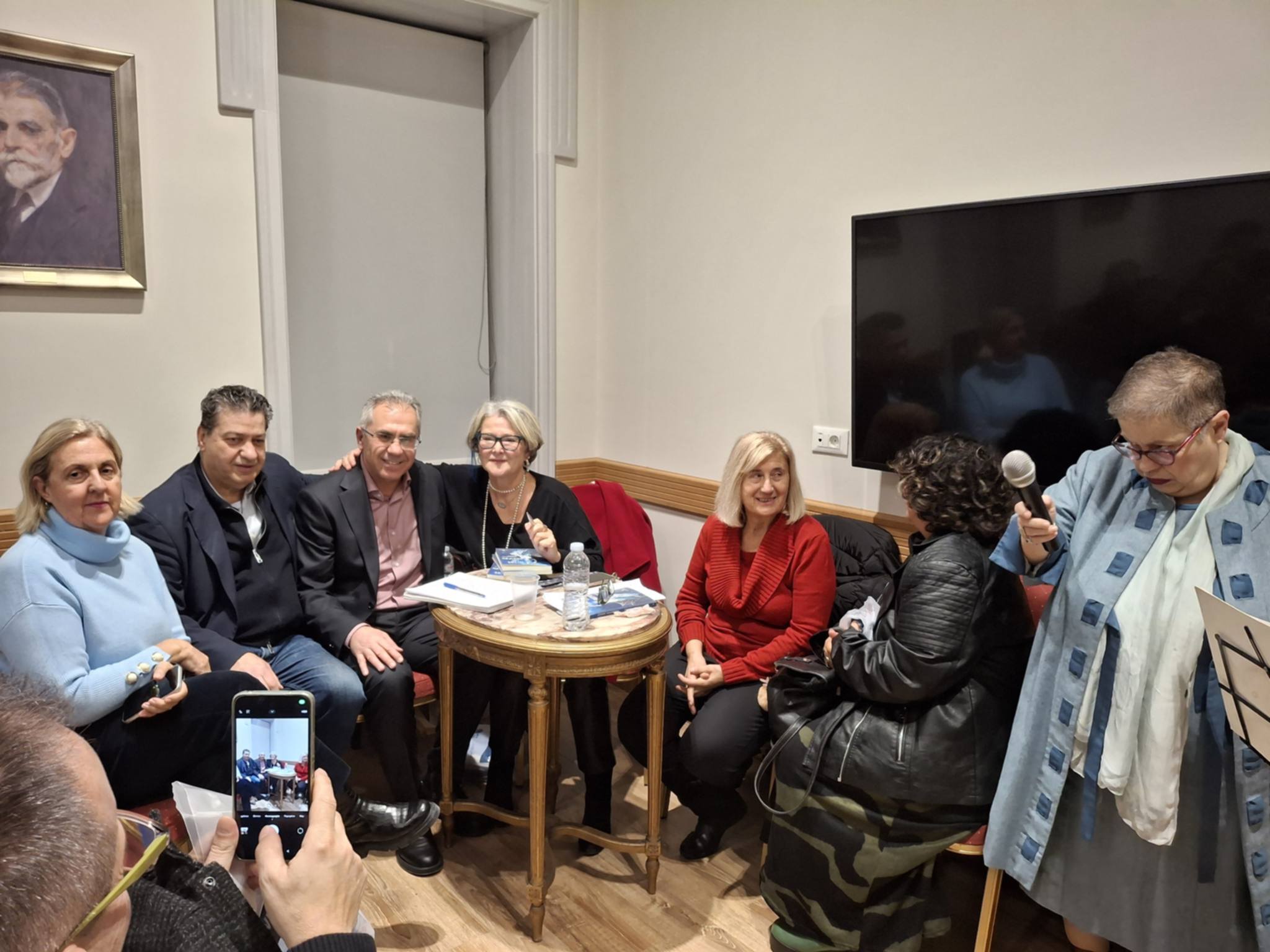 «Οι πύλες των ονείρων» της Ακρατινής Κωνσταντίνας Κιζήλου, στην Πάτρα ΦΩΤΟ 35 «Οι πύλες των ονείρων» της Ακρατινής Κωνσταντίνας Κιζήλου, στην Πάτρα ΦΩΤΟ