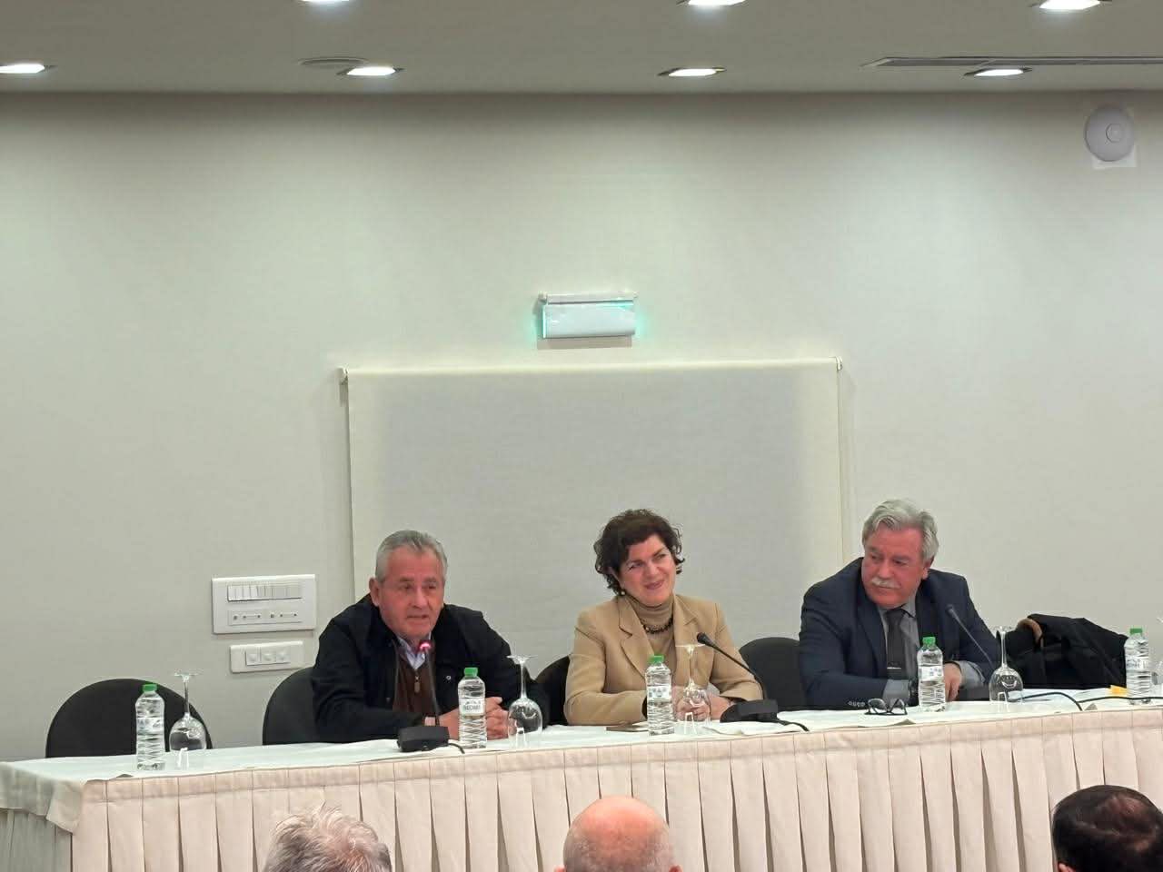 Πολυπληθής κοπή πίτας της Παράταξης Κανελλόπουλου στα Καλάβρυτα ΦΩΤΟ