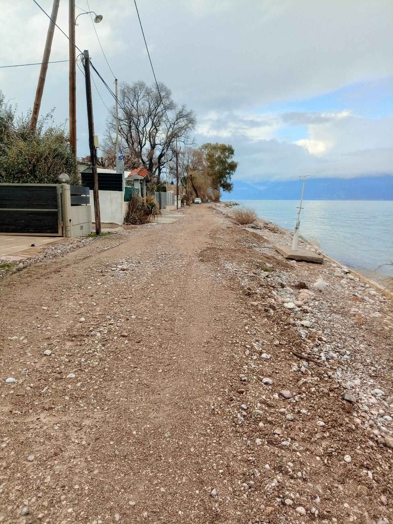 Αιγιάλεια: Αποκαταστάθηκαν όπως - όπως παραλιακοί δρόμοι μετά την κακοκαιρία ΦΩΤΟ