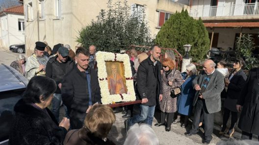 Στα Ζαχλωρίτικα τίμησαν τον Πολιούχο τους Άγιο Χαράλαμπο ΦΩΤΟ