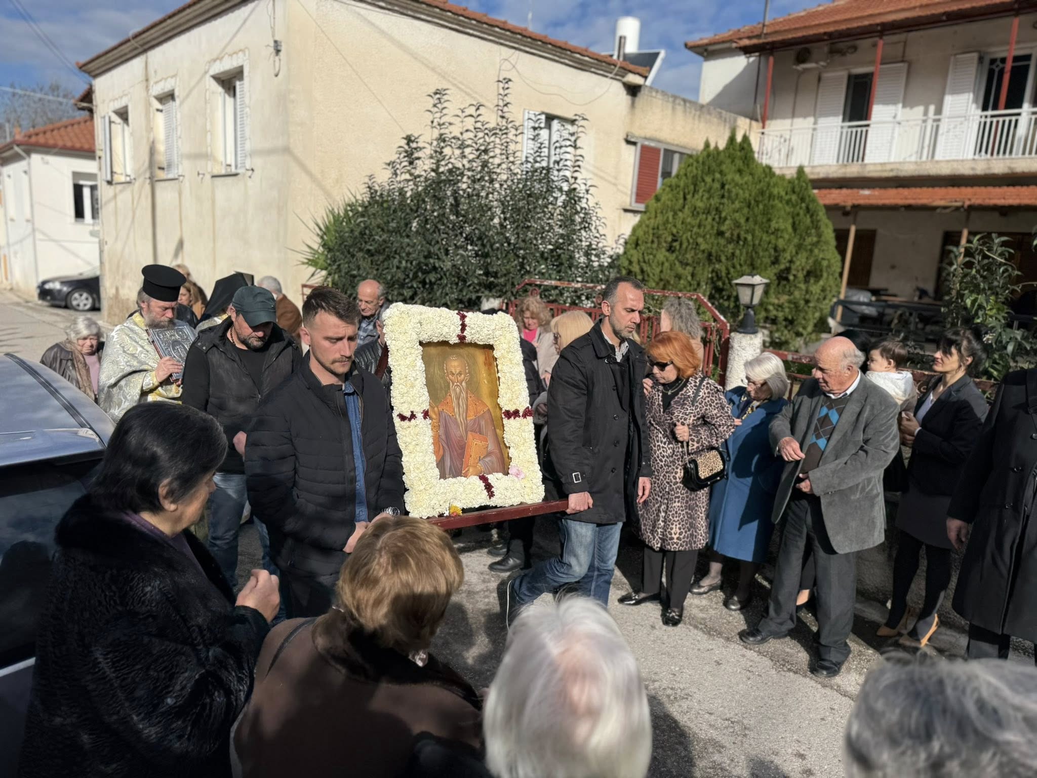Στα Ζαχλωρίτικα τίμησαν τον Πολιούχο τους Άγιο Χαράλαμπο ΦΩΤΟ