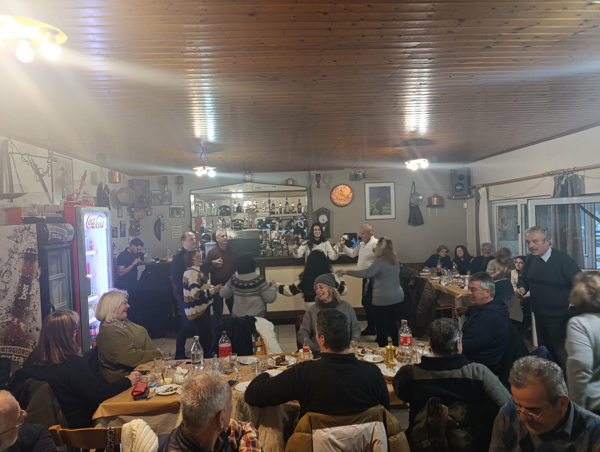 Μαγευτική Κυριακή στον Χελμό για τη Στέγη Καλαβρυτινών και Φίλων Πάτρας ΦΩΤΟ 35 Μαγευτική Κυριακή στον Χελμό για τη Στέγη Καλαβρυτινών και Φίλων Πάτρας ΦΩΤΟ