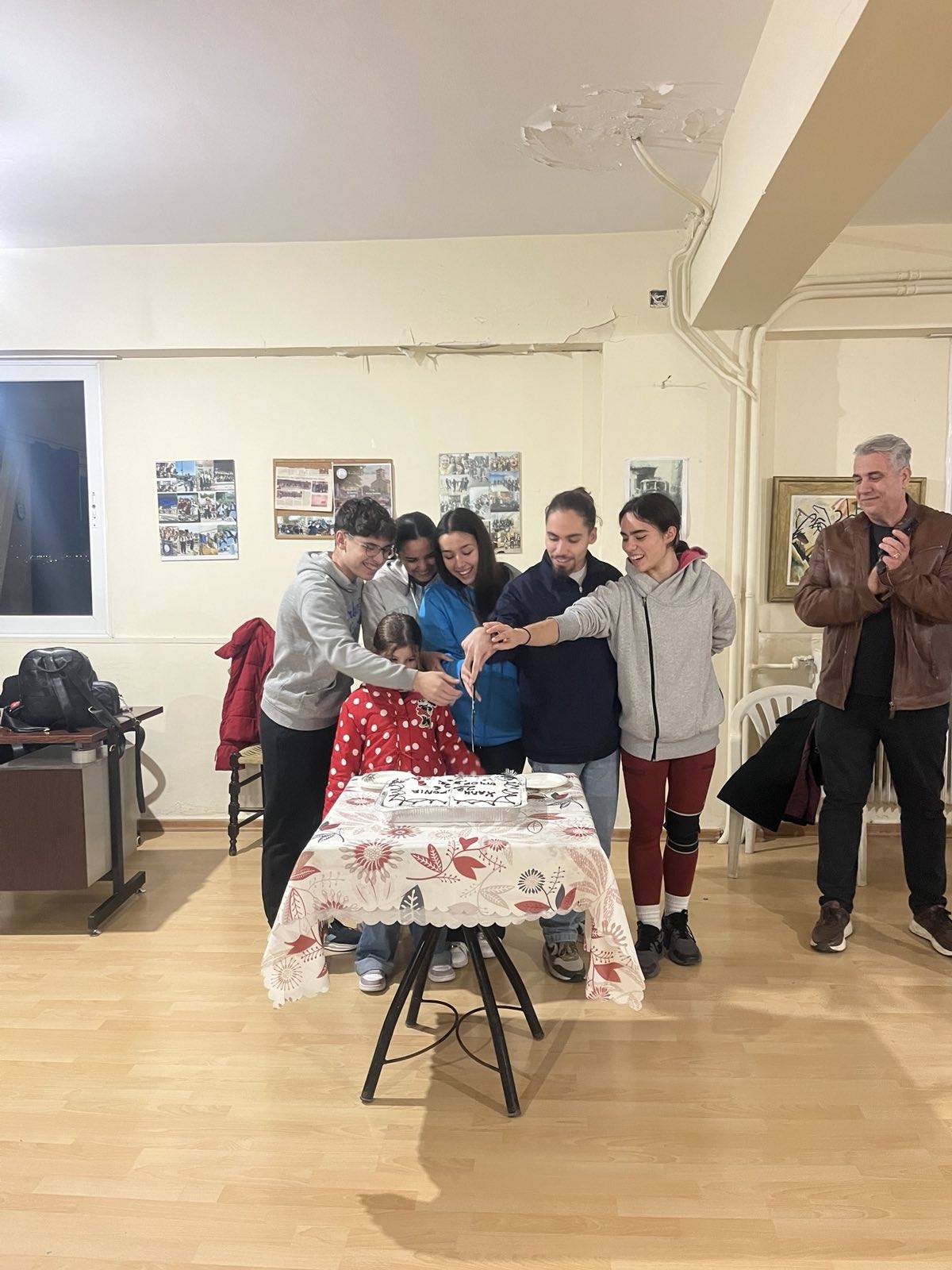 Οι Αλισσαίοι για καλή χρονιά με πολλούς χορούς ΦΩτΟ