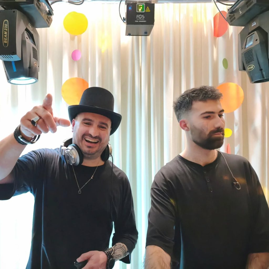 Σαν σε παλιά Ντισκοτέκ το πάρτι του Γομοστού ΦΩΤΟ