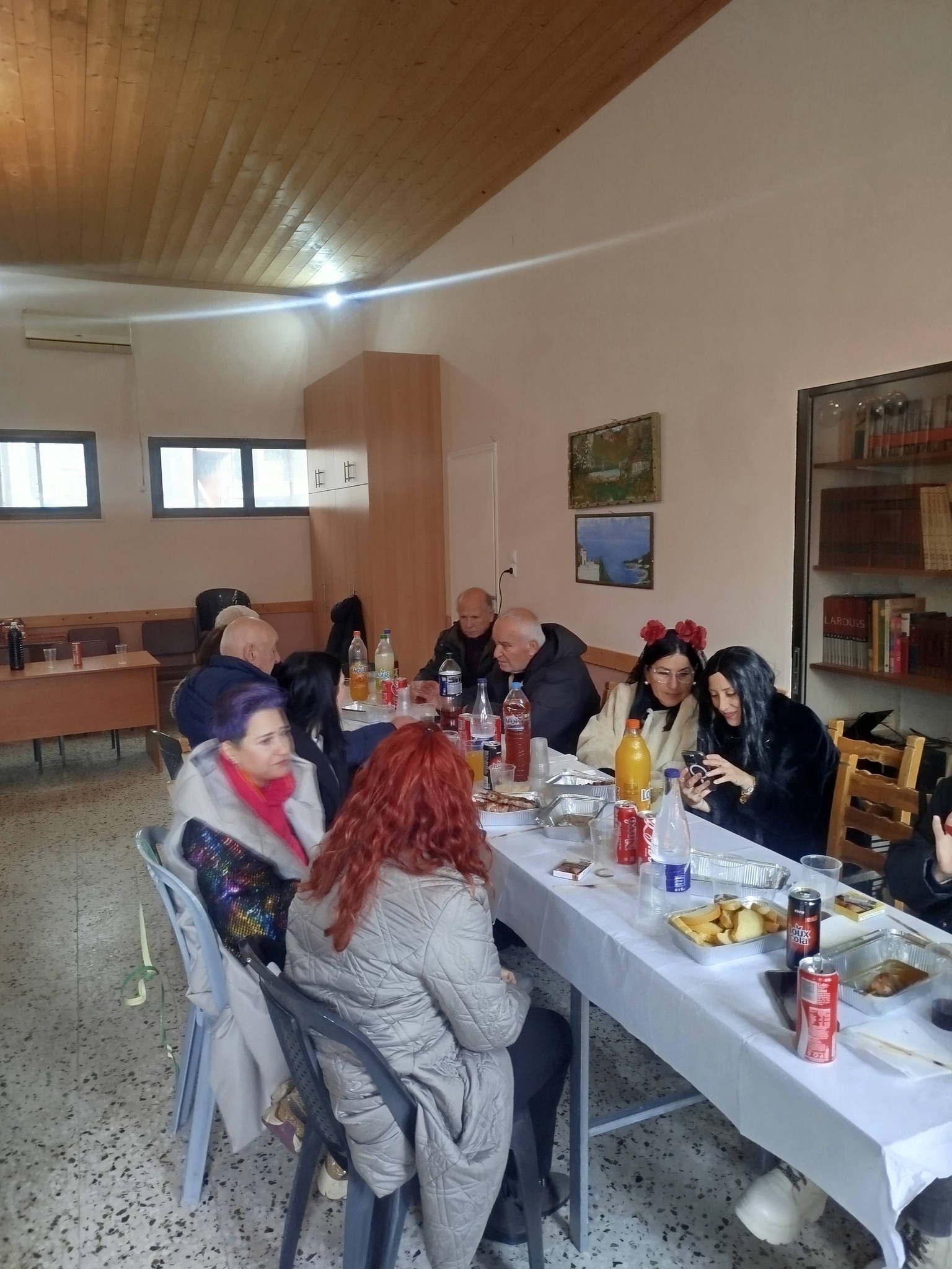 Καρναβαλίστηκαν όλοι μαζί στα Σελλά ΦΩΤΟ