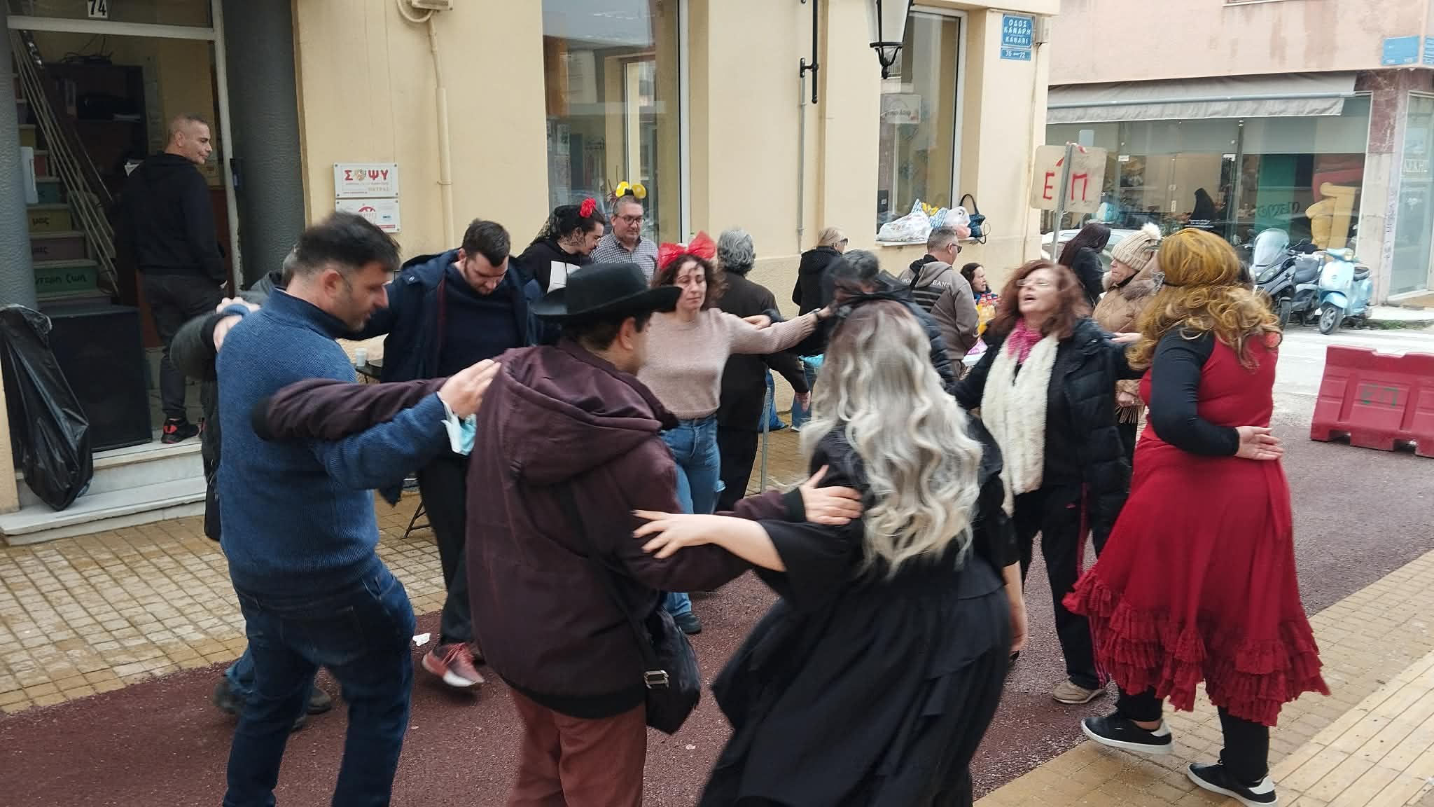 Τσίκνισαν κα χόρεψαν στον ΣΟΨΥ Πάτρας ΦΩΤΟ