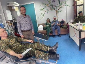 Εθελοντική αιμοδοσία στο Καραμανδάνειο Παίδων Πάτρας ΦΩΤΟ