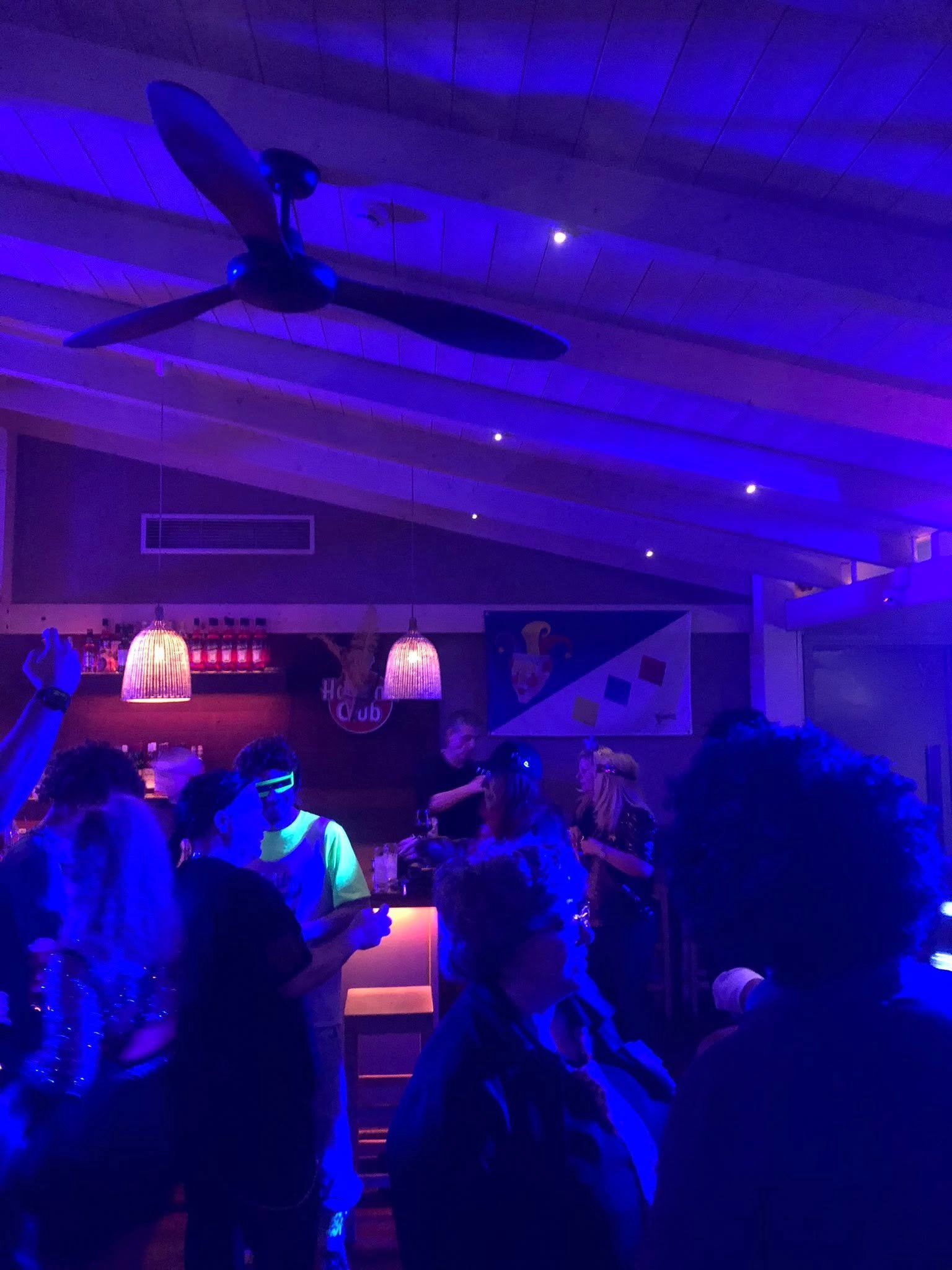 Το Γυμνάσιο Ρίου σε ξέφρενο Carnival party ΦΩΤΟ