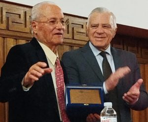 Τιμητική εκδήλωση για τον Γιώργο Πέρπερα από την «ΙΦΙΑΝΑΣΣΑ» ΦΩΤΟ