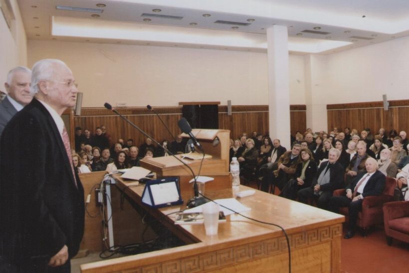 Τιμητική εκδήλωση για τον Γιώργο Πέρπερα από την «ΙΦΙΑΝΑΣΣΑ» ΦΩΤΟ