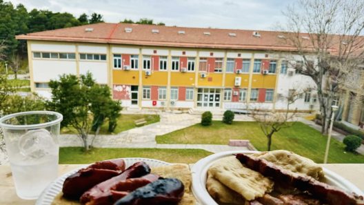 Η Τσικνοπέμπτη κατ΄ έθιμον στο Πανεπιστήμιο Πατρών ΦΩΤΟ