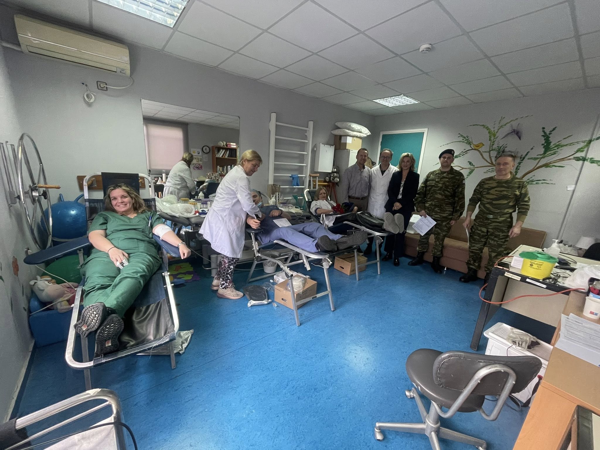 Εθελοντική αιμοδοσία στο Καραμανδάνειο Παίδων Πάτρας ΦΩΤΟ