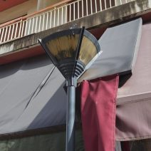 Πάτρα: Βρώμικοι φανοστάτες σε δρόμους και πεζόδρομους ΦΩΤΟ 17 Πάτρα: Βρώμικοι φανοστάτες σε δρόμους και πεζόδρομους ΦΩΤΟ