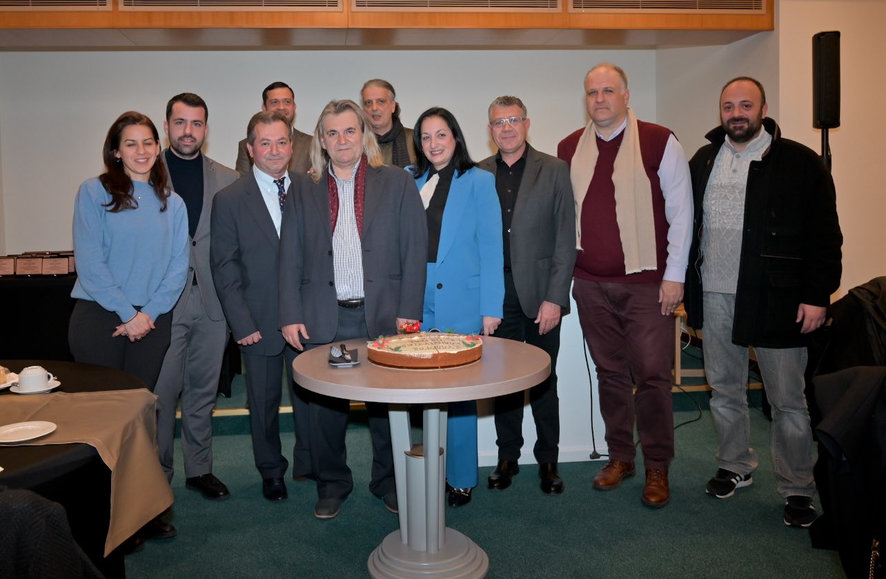 Ενωτικό κλίμα στους Εκπαιδευτικούς ΠΕ της Πάτρας, που τίμησαν συνταξιούχους ΦΩΤΟ