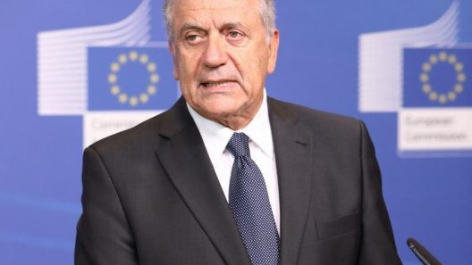 «Διάλογο χωρίς αυταπάτες»