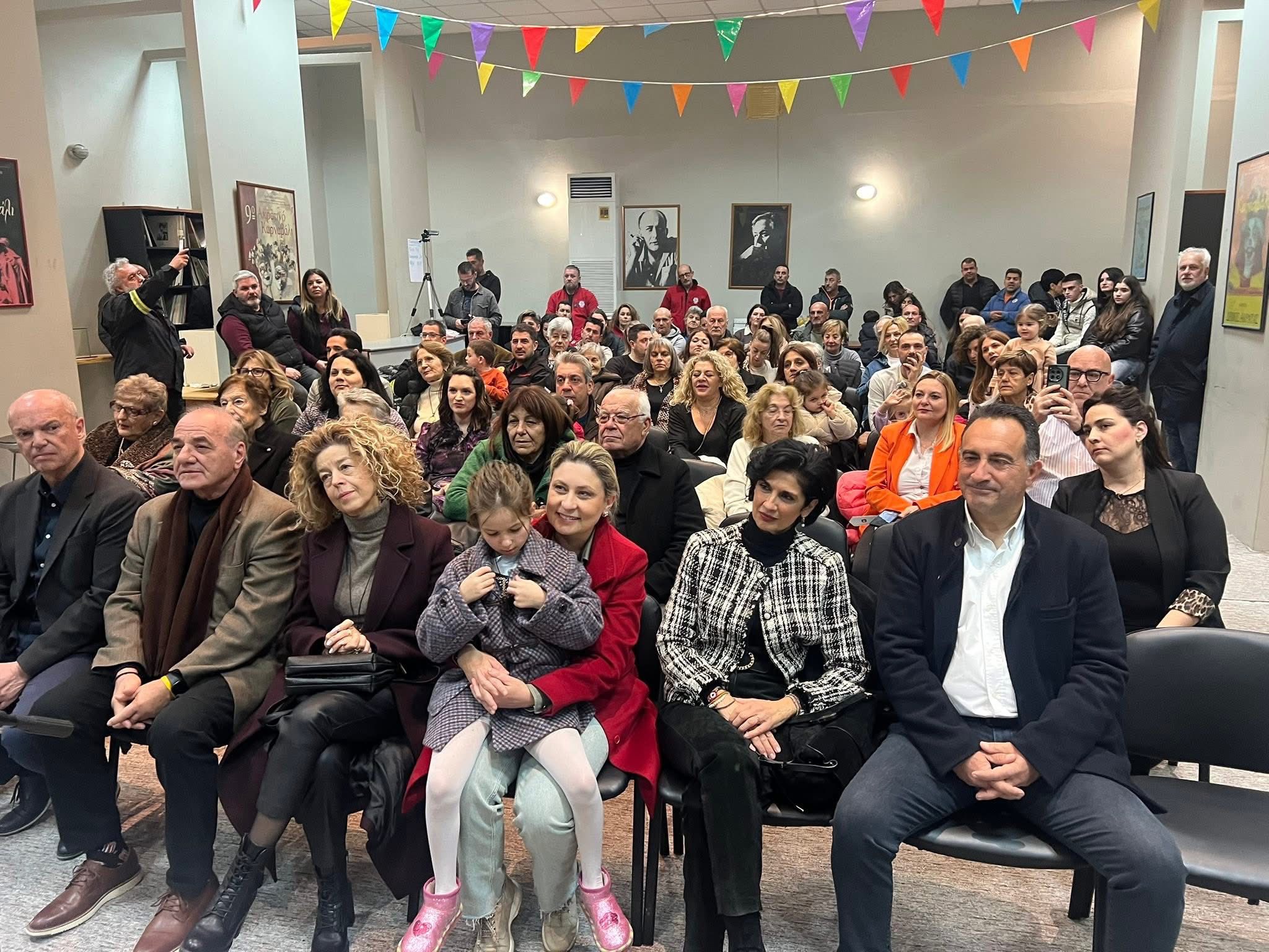 Η Κοινότητα Ακράτας με 18 Συλλόγους σε Πρωτοχρονιάτικη πίτα ΦΩΤΟ