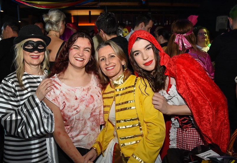 Το προσωπικό της Κλινικής Αποκατάστασης «ΟΛΥΜΠΙΟΝ» άλλαξε «αμφίεση» ΦΩΤΟ