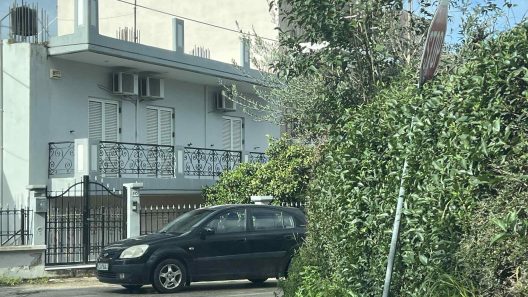 Μπεγουλάκι Πατρών: Επικίνδυνη...«αόρατη» πινακίδα STOP ΦΩΤΟ