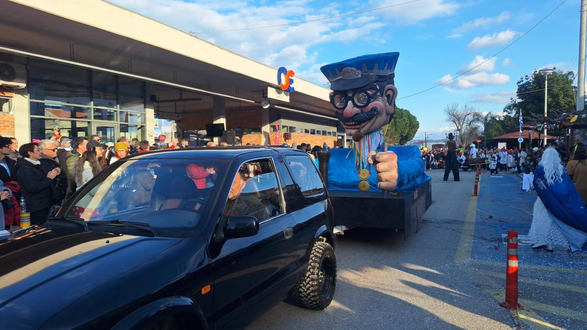 Διακοπτό: Το Καρναβάλι στον σταθμό του κεφιού ΦΩΤΟ