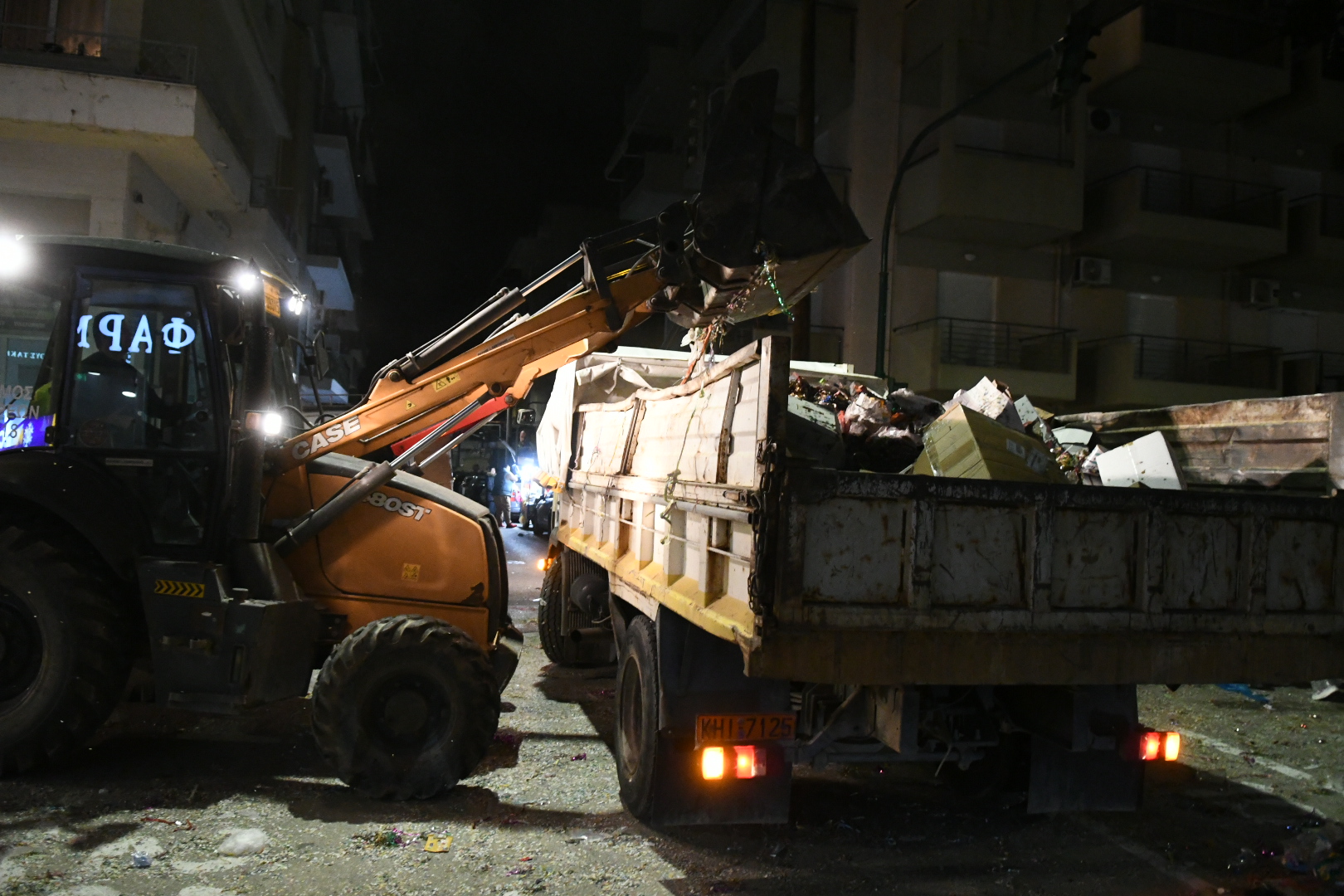 Πάτρα: «Βουνά» από σκουπίδια η πόλη, χωρίς ίχνος πολιτισμού ΒΙΝΤΕΟ - ΦΩΤΟ