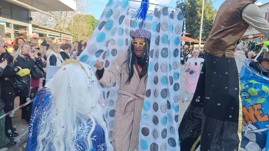 Διακοπτό: Το Καρναβάλι στον σταθμό του κεφιού ΦΩΤΟ