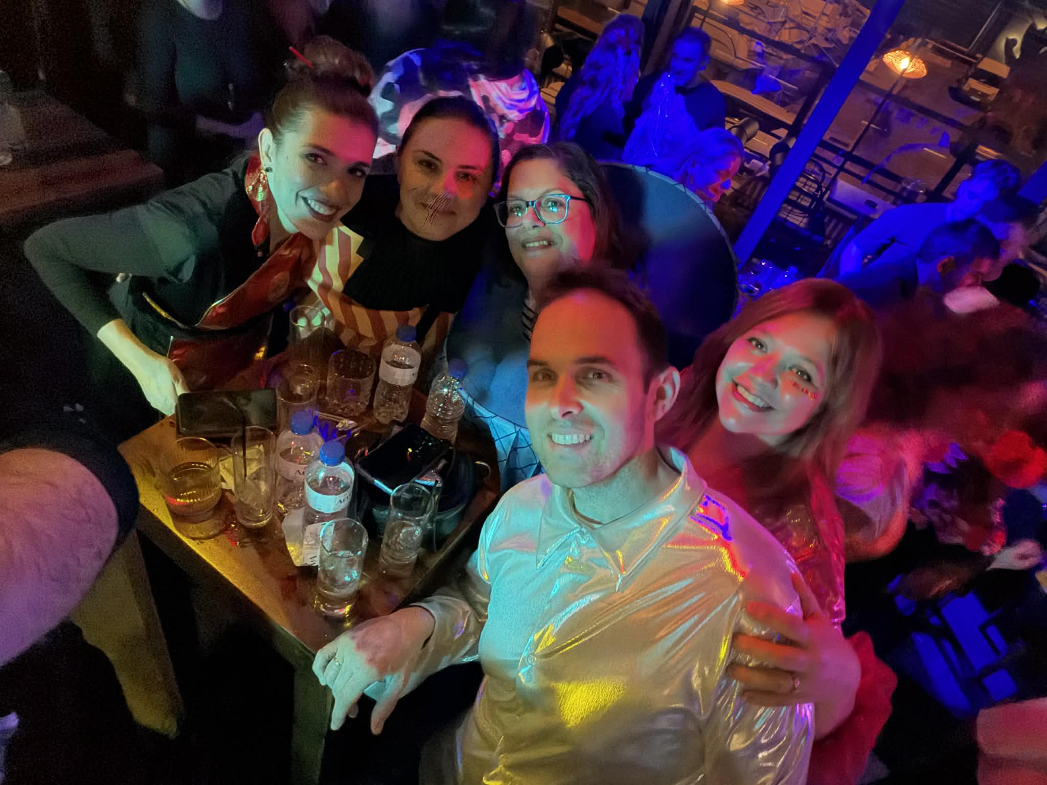 Το προσωπικό της Κλινικής Αποκατάστασης «ΟΛΥΜΠΙΟΝ» άλλαξε «αμφίεση» ΦΩΤΟ