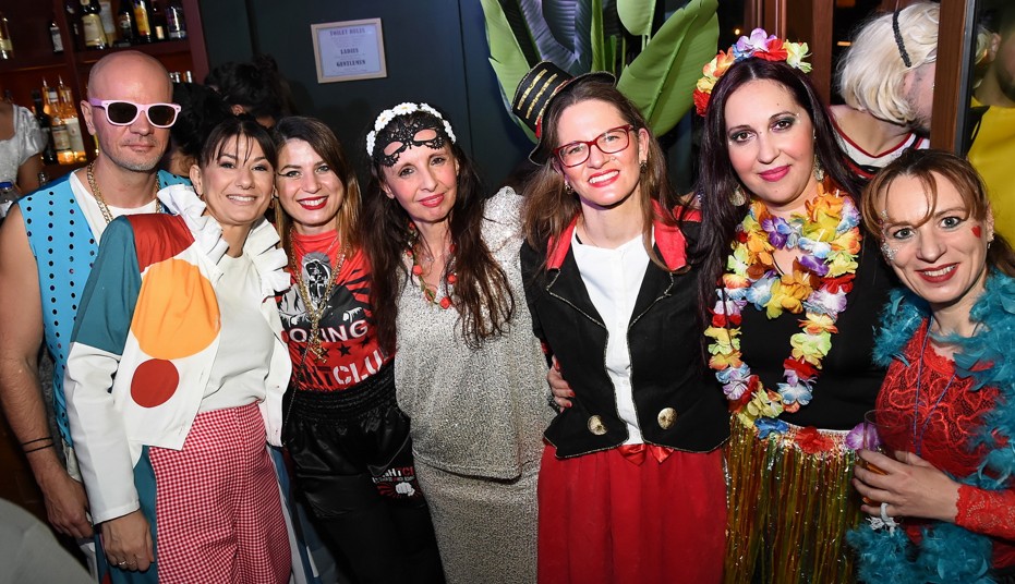 Το προσωπικό της Κλινικής Αποκατάστασης «ΟΛΥΜΠΙΟΝ» άλλαξε «αμφίεση» ΦΩΤΟ